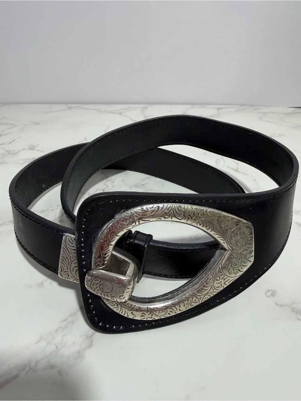 Vintage‎ Black Women's Leather Belt with Ornate Silver Buckle - S/M